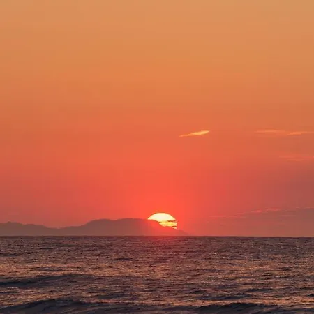 Vakantiehuis Yiannitsis - Sunset By The Sea, Acharavi