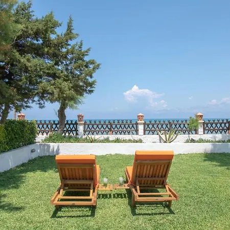 Yiannitsis - Sunset By The Sea, Acharavi Vakantiehuis Acharavi (Corfu)